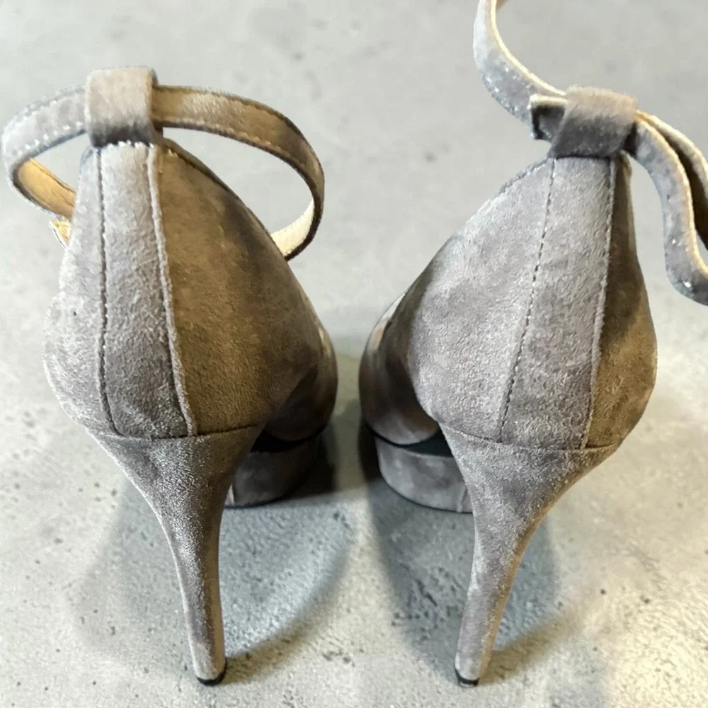 Zigi Soho Lavern Grey Faux Suede Platform Ankle Strap Pumps Heels Size 6.5